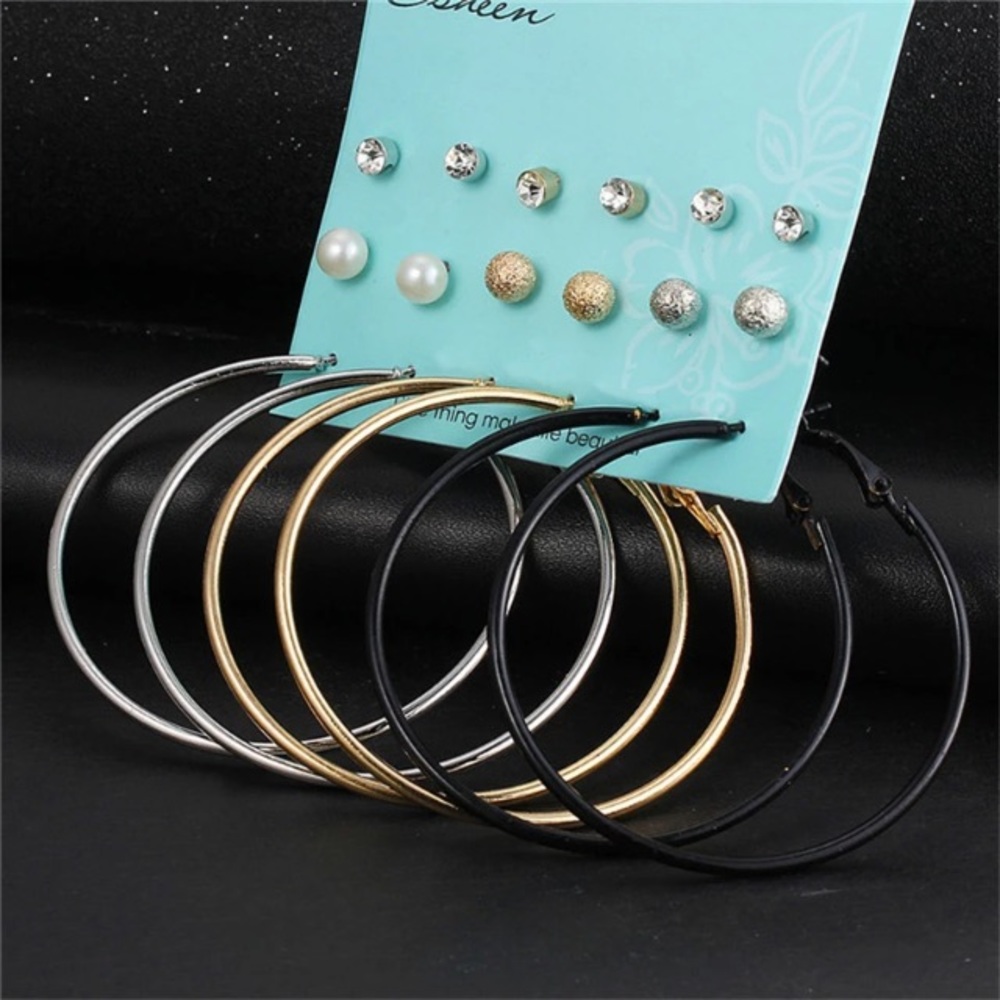 NEW!💙💎HOOPS BUNDLE!!!🖤BLACK GOLDEN SILVERY!💎💙 - Picture 5 of 8